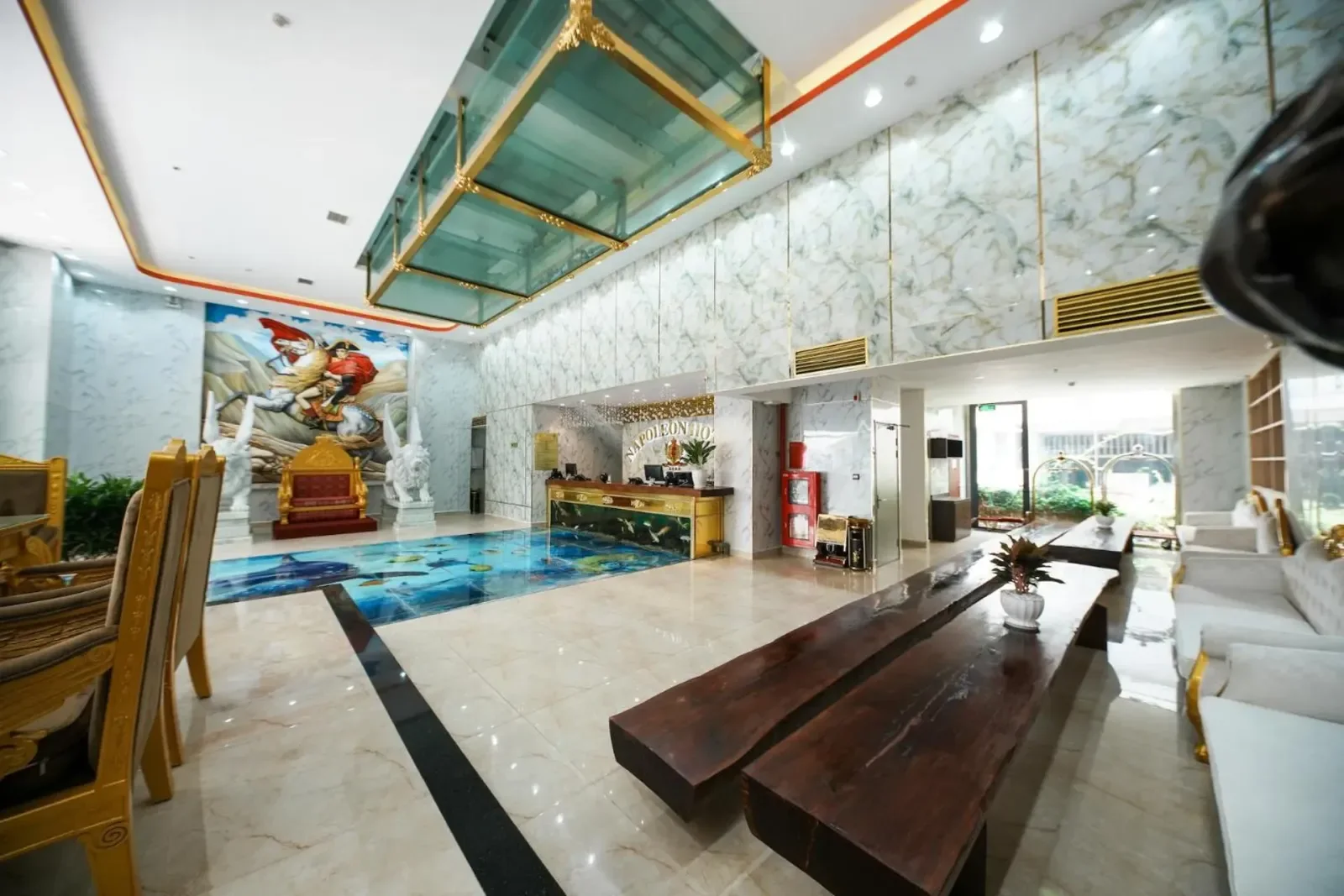 Khu ghế chờ tại sảnh tại Napoleon Nha Trang Hotel