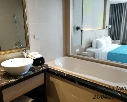 Phòng tắm tại Navada Beach Hotel Nha Trang