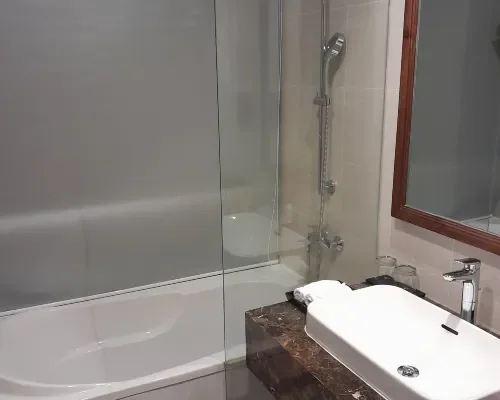 Phòng tắm tại Nha Trang Horizon Hotel