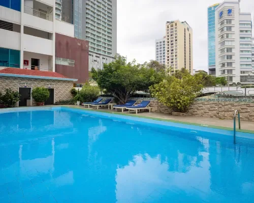 Hồ bơi tại Nha Trang Lodge Hotel
