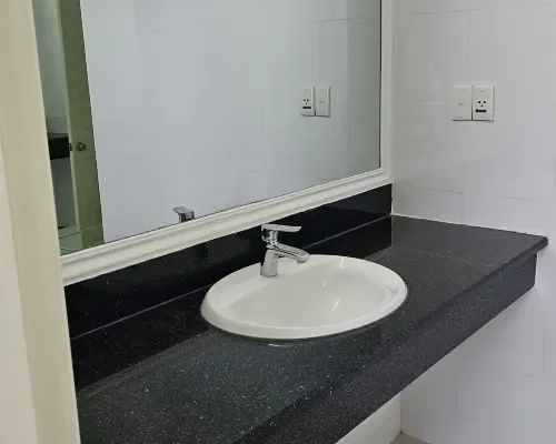 Phòng tắm tại Nha Trang Lodge Hotel – góc 4