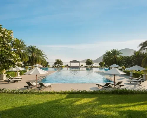 Hồ bơi tại Nha Trang Marriott Resort & Spa, Hòn Tre