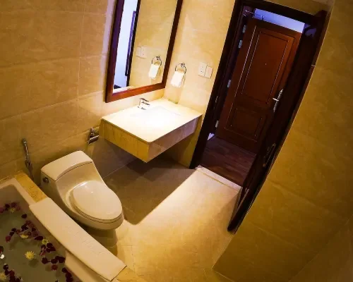 Phòng tắm tại Nha Trang Palace Hotel – góc 3