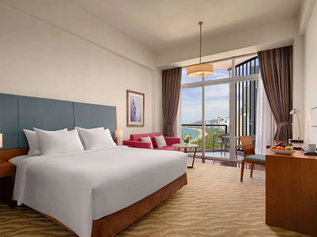 Phòng Superior King Novotel Nha Trang