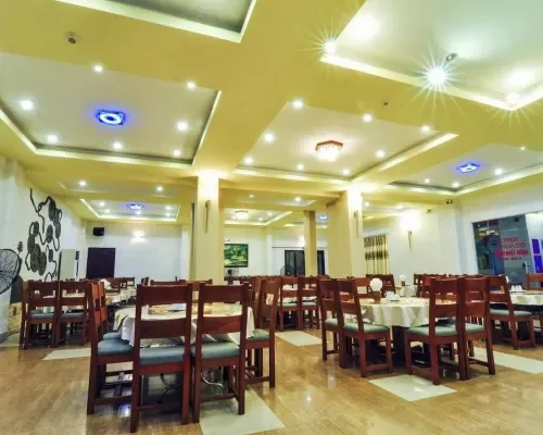 Không gian nhà hàng tại Oriental Nha Trang Hotel