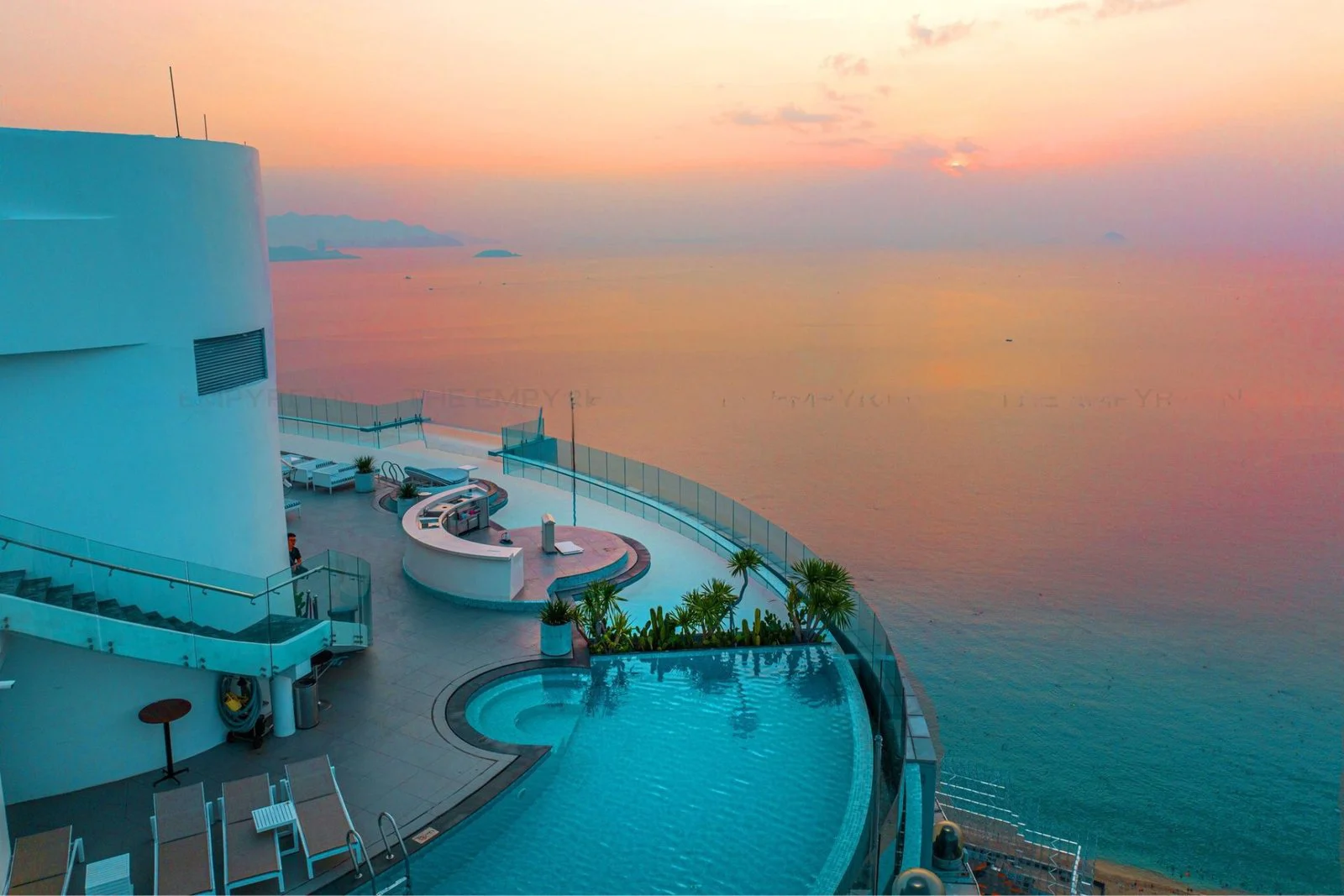 Hồ bơi tại Panorama Nha Trang – góc 2