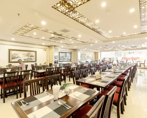 Không gian ăn uống tại Paris Luxury Hotel & Apartment Nha Trang