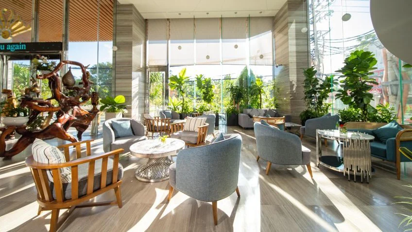 Sảnh và khu đón khách tại Queen Ann Nha Trang Hotel – góc 2
