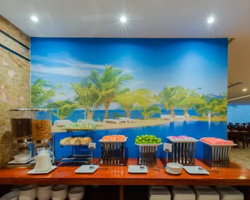 Không gian ăn uống tại Red Sun Nha Trang Hotel