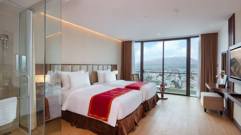 Phòng nghỉ tại Regalia Gold Hotel Nha Trang – góc 4