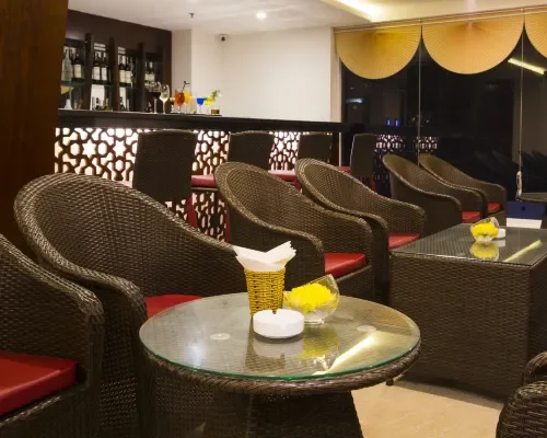 Khu bar tại Regalia Nha Trang Hotel