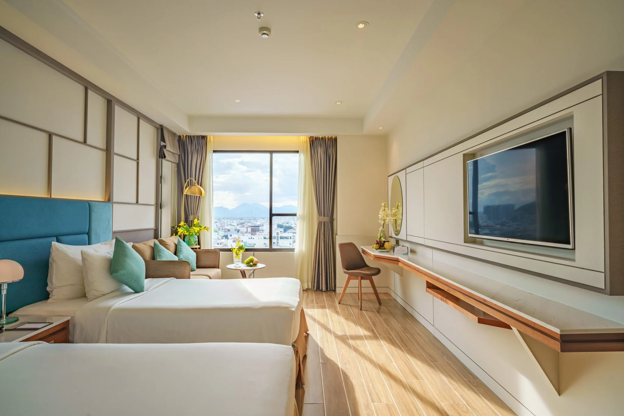Phòng nghỉ tại Seaesta Nha Trang Hotel – góc 2
