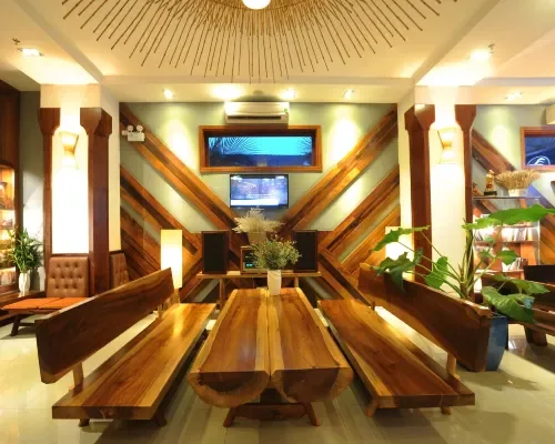 Không gian nhà hàng tại Seasing Boutique Hotel Nha Trang