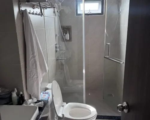 Phòng tắm Senia Hotel Nha Trang