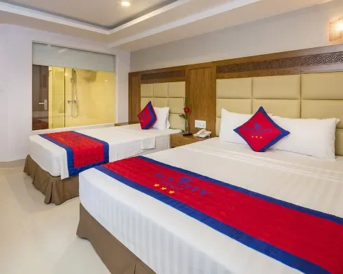 Phòng gia đình có hai giường tại Sun City Hotel Nha Trang