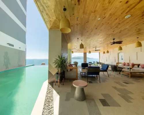 Không gian ăn uống tại The Empyrean Nha Trang – góc 2