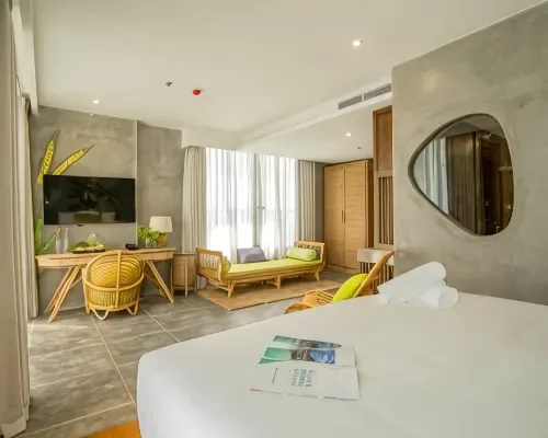 Phòng nghỉ có khu ngồi tại The Signature Hotel Nha Trang