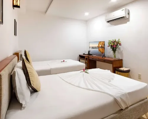 Phòng nghỉ tại The Summer Hotel Nha Trang – góc 3