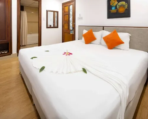Phòng nghỉ tại The Summer Hotel Nha Trang – góc 5