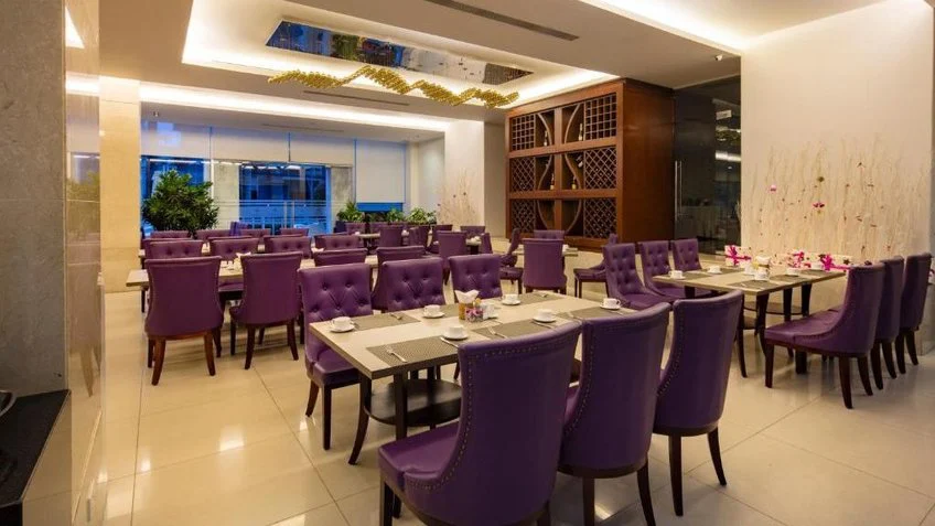 Không gian ăn uống tại TTC Hotel Michelia Nha Trang