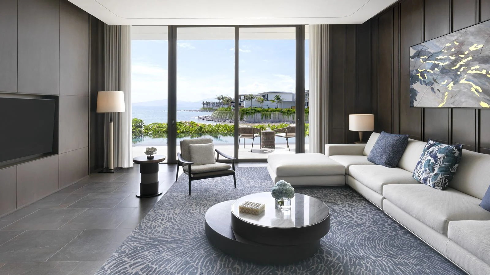 Phòng nghỉ tại Villa Le Corail, A Gran Meliá Hotel – góc 2