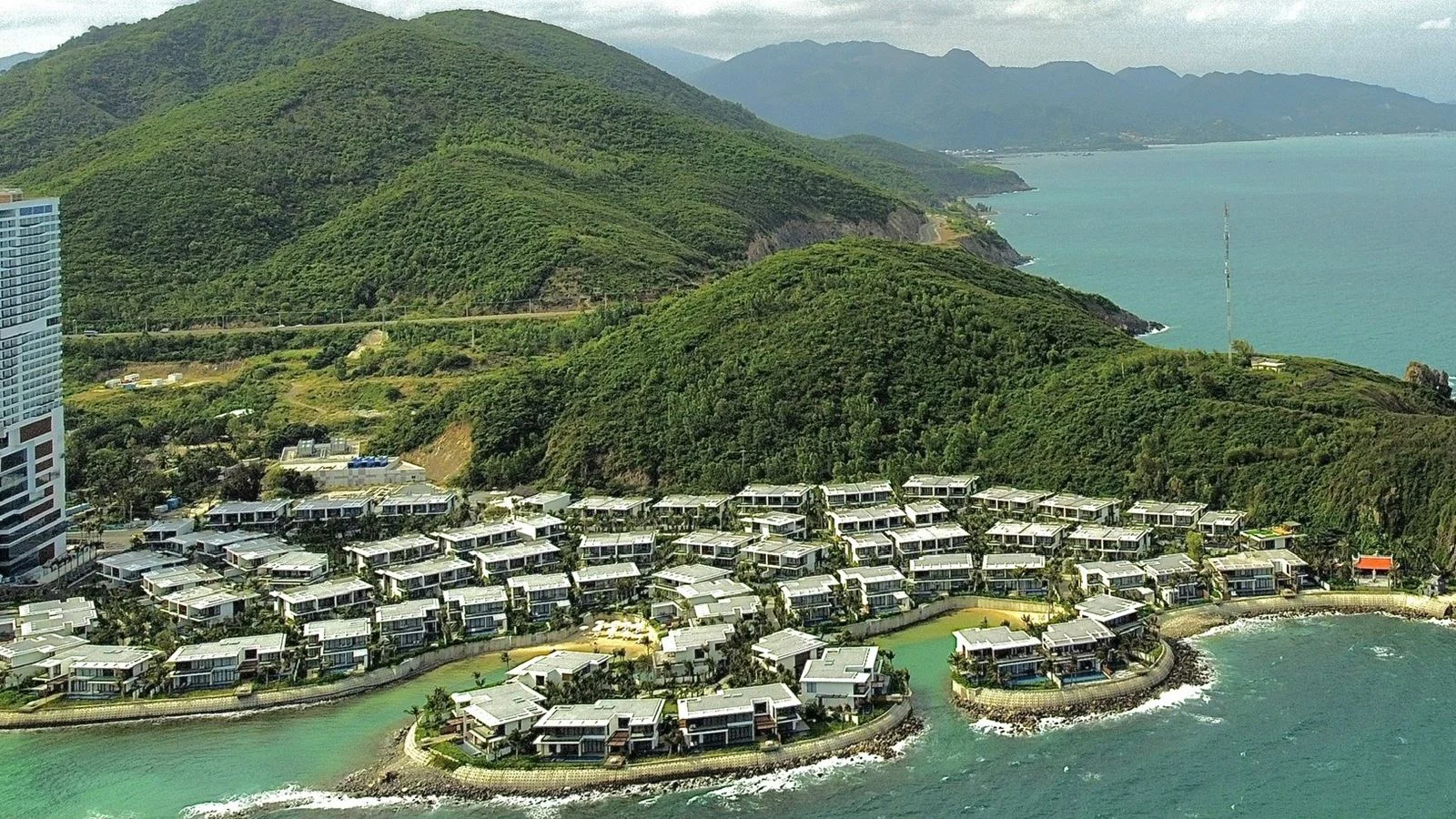 Toàn cảnh tại Villa Le Corail, A Gran Meliá Hotel – góc 6