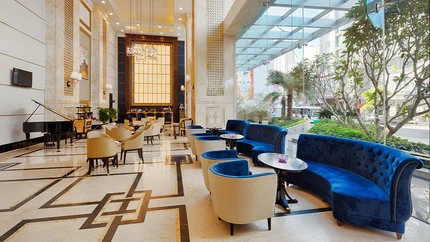Sảnh và khu đón khách tại Vinpearl Beachfront Nha Trang – góc 2
