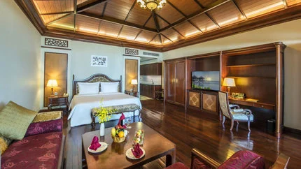 Phòng nghỉ tại Vinpearl Luxury Nha Trang – góc 2