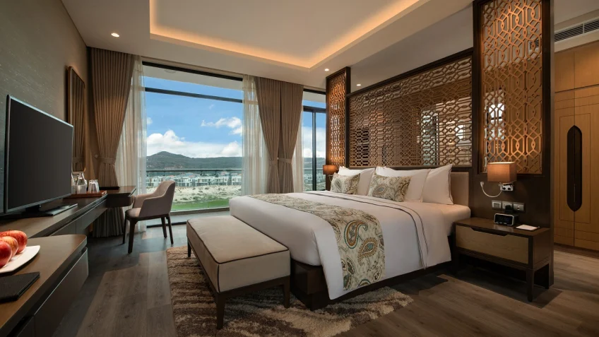 Phòng nghỉ tại Wyndham Grand KN Paradise Cam Ranh