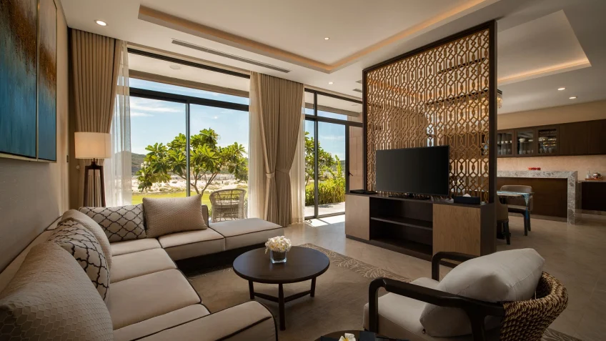 Phòng nghỉ tại Wyndham Grand KN Paradise Cam Ranh – góc 3