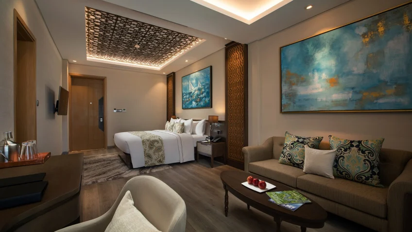 Phòng nghỉ tại Wyndham Grand KN Paradise Cam Ranh – góc 9