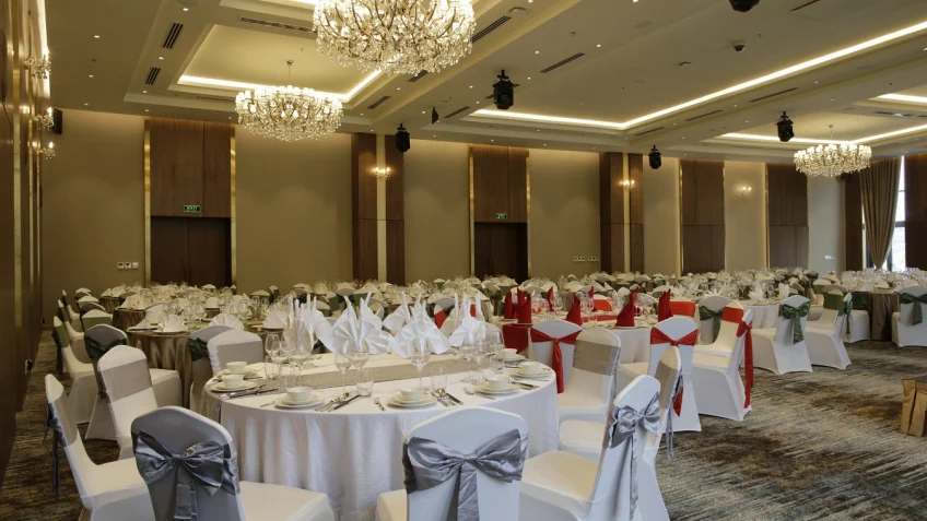 Không gian hội nghị và sự kiện tại Wyndham Grand KN Paradise Cam Ranh – góc 2