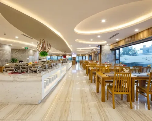Không gian ăn uống tại Xavia Hotel Nha Trang
