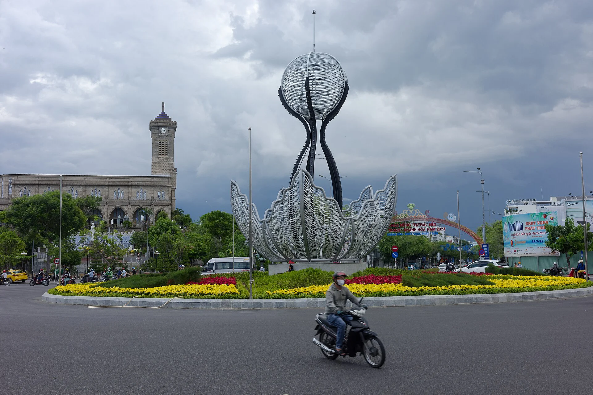 Tháp chuông Nhà thờ Núi Nha Trang