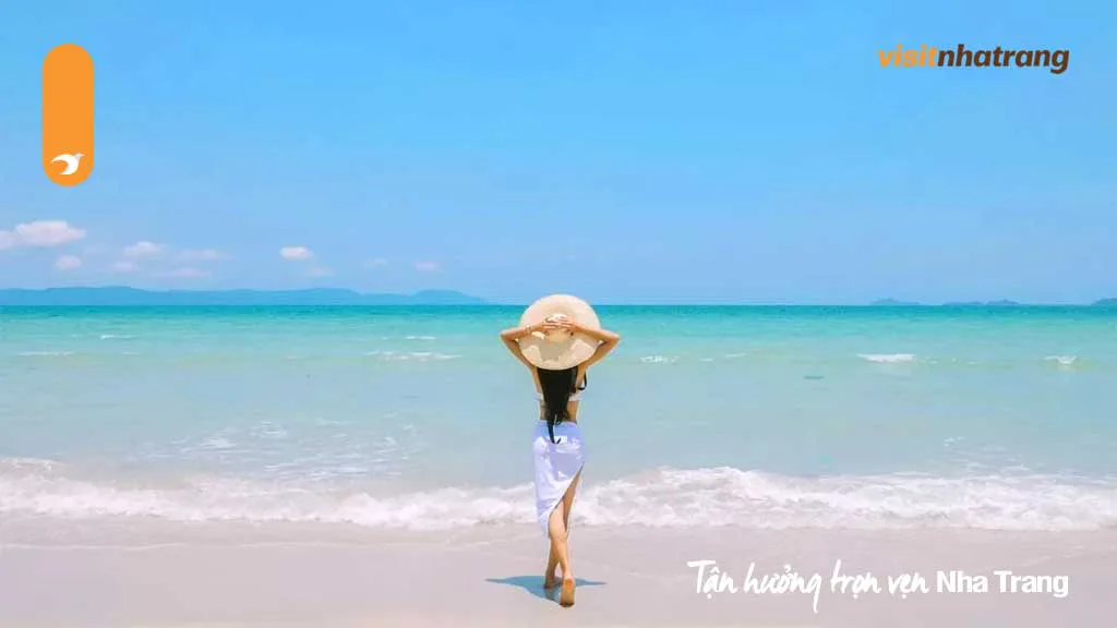 Bãi biển Dốc Lết trong hành trình