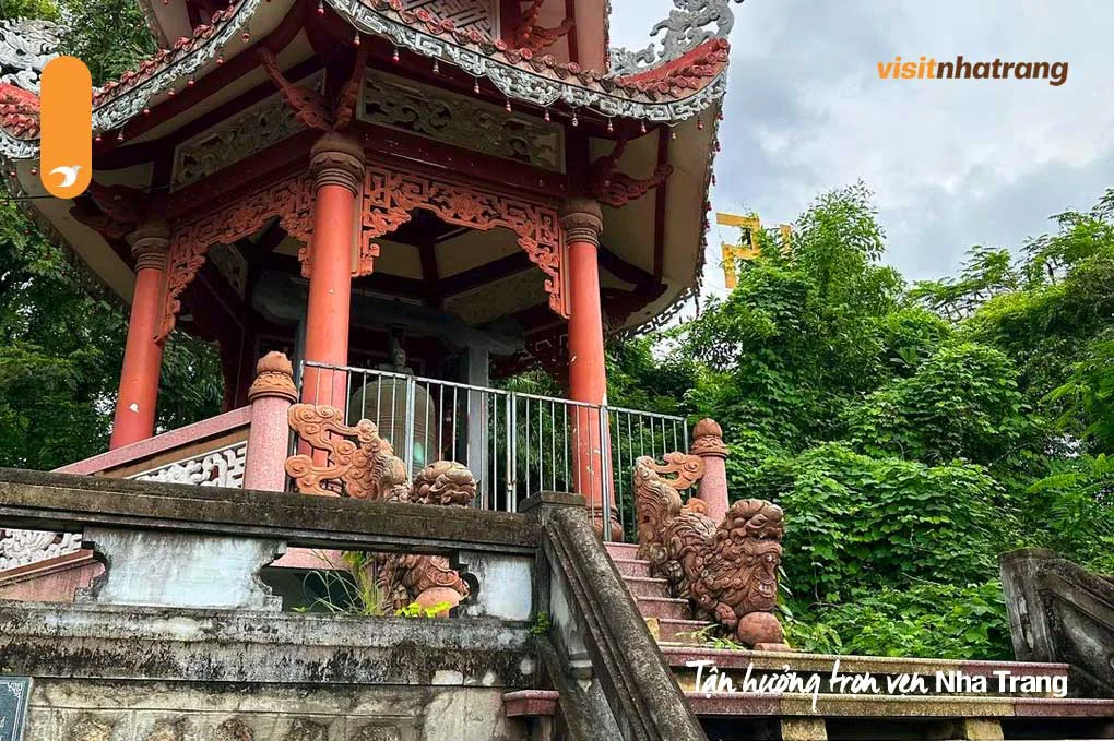 Trải nghiệm nghỉ dưỡng trong tour Vĩnh Hy 2N1Đ