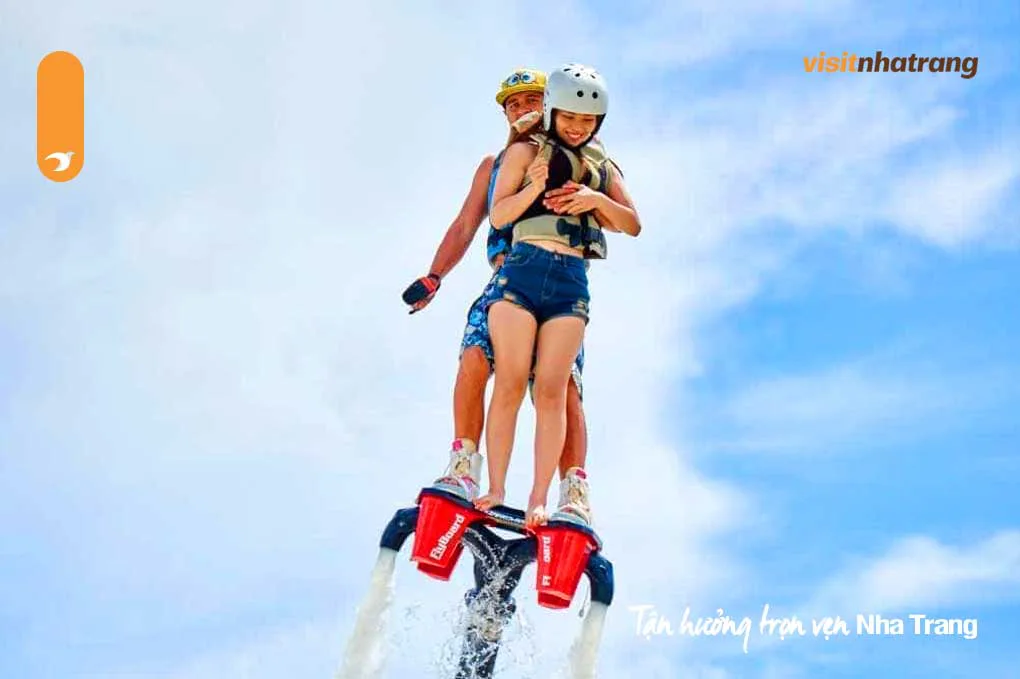 Biểu diễn flyboard tại khu vực biển Nha Trang